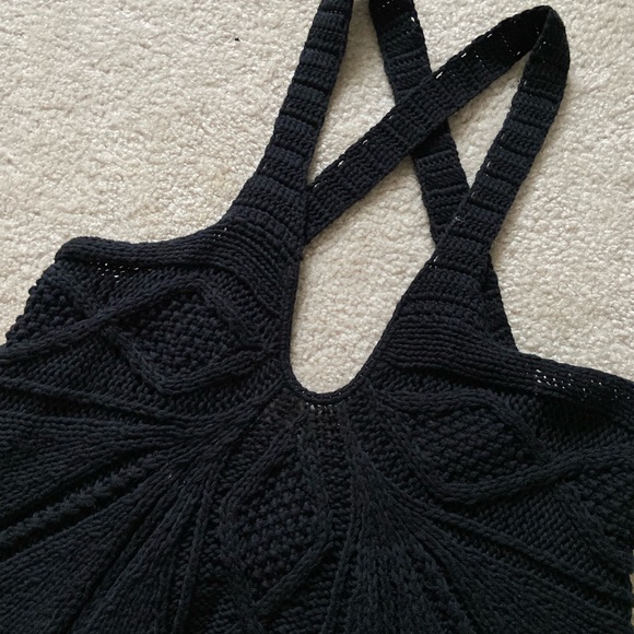 Cropped Crochet Top - Picture 4 of 9